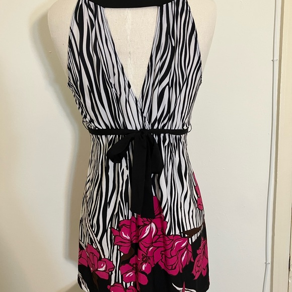 Rampage Juniors zebra and flower print sleeveless tunic size medium - Picture 4 of 6